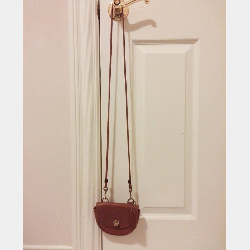 Rare Vintage Authentic Coach Pochette Crossbody